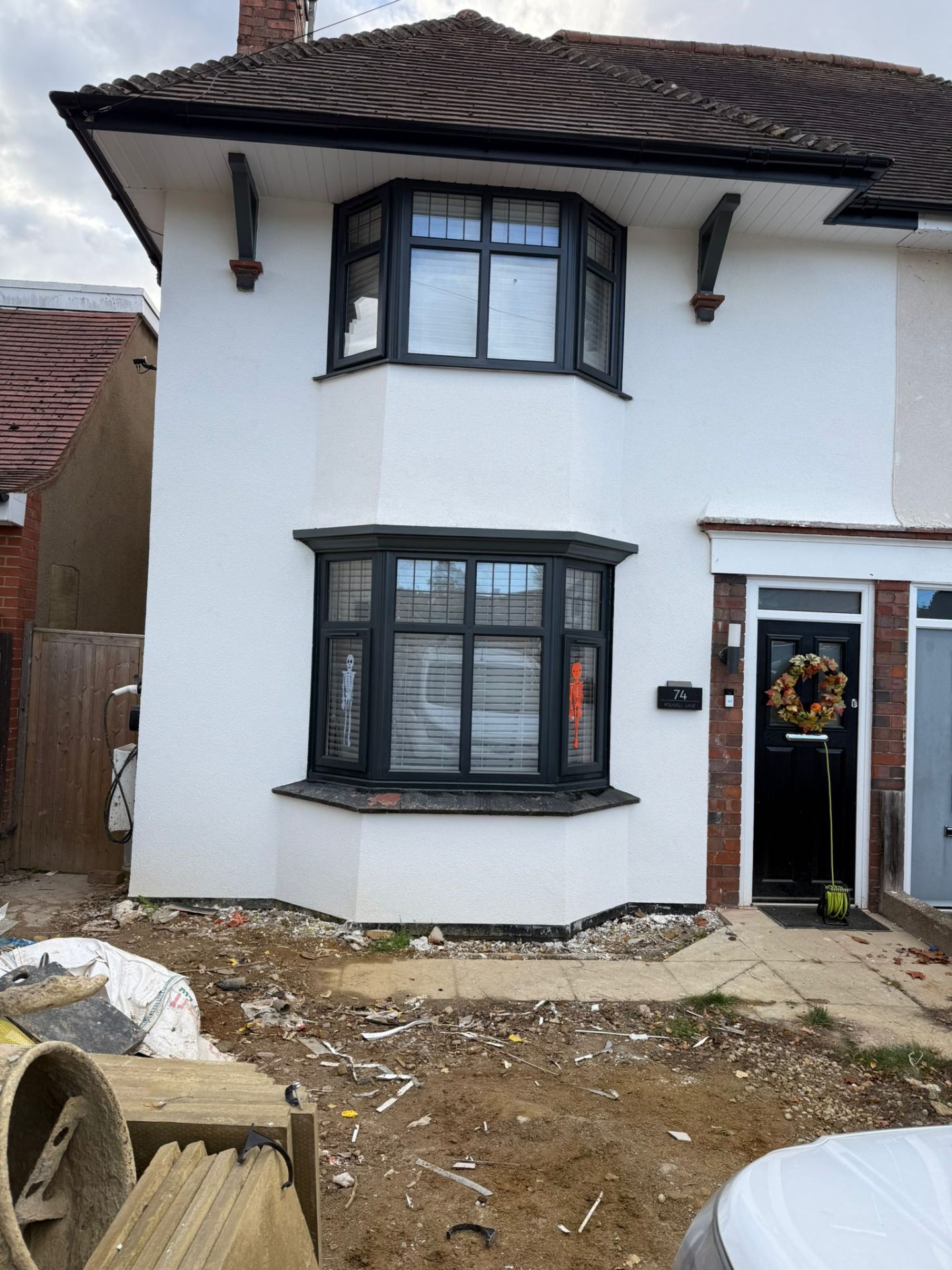 Bay window after respray