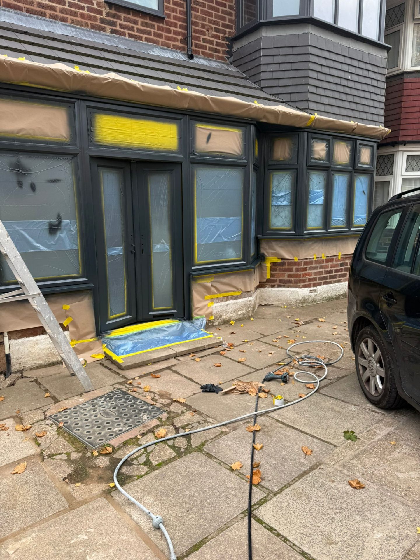 Bay window before respray